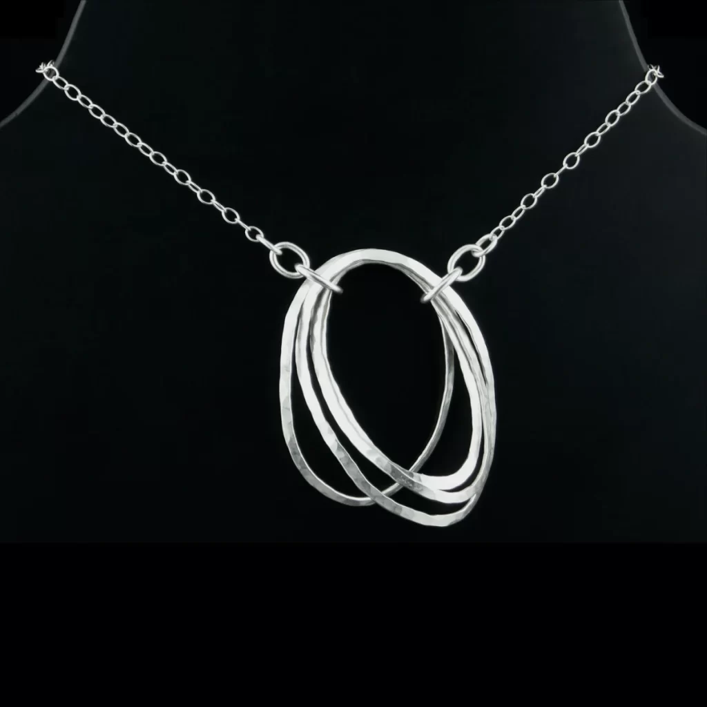 very oval pendant -2