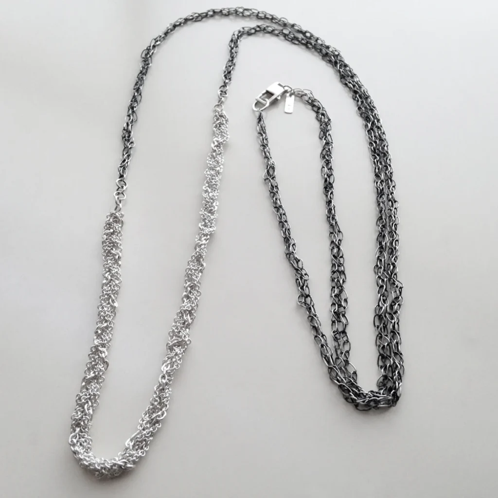 long chain of 2 kinds