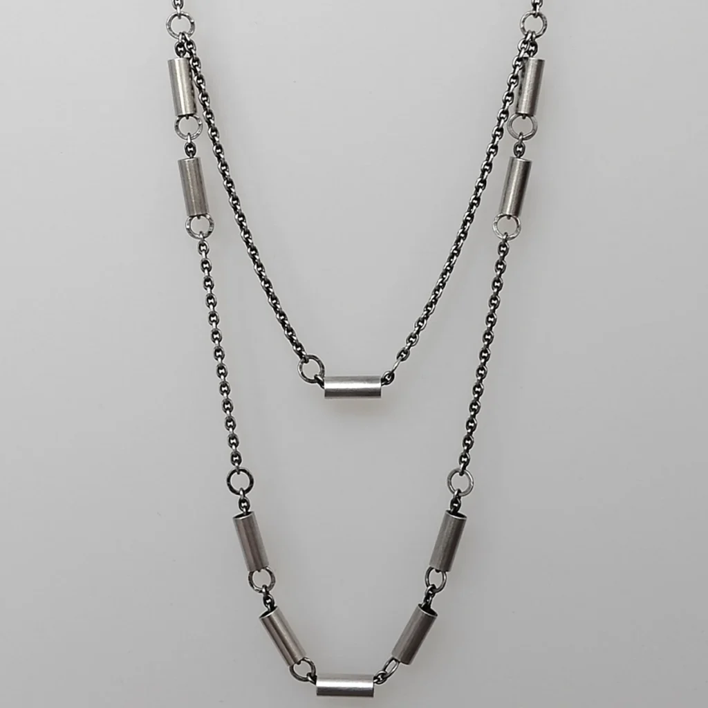 tubelets long necklace